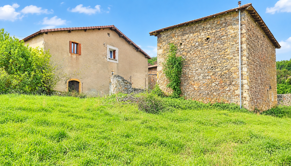 Terrain 6908 m² · à Saint-Pierre-la-Palud · 240 000 €